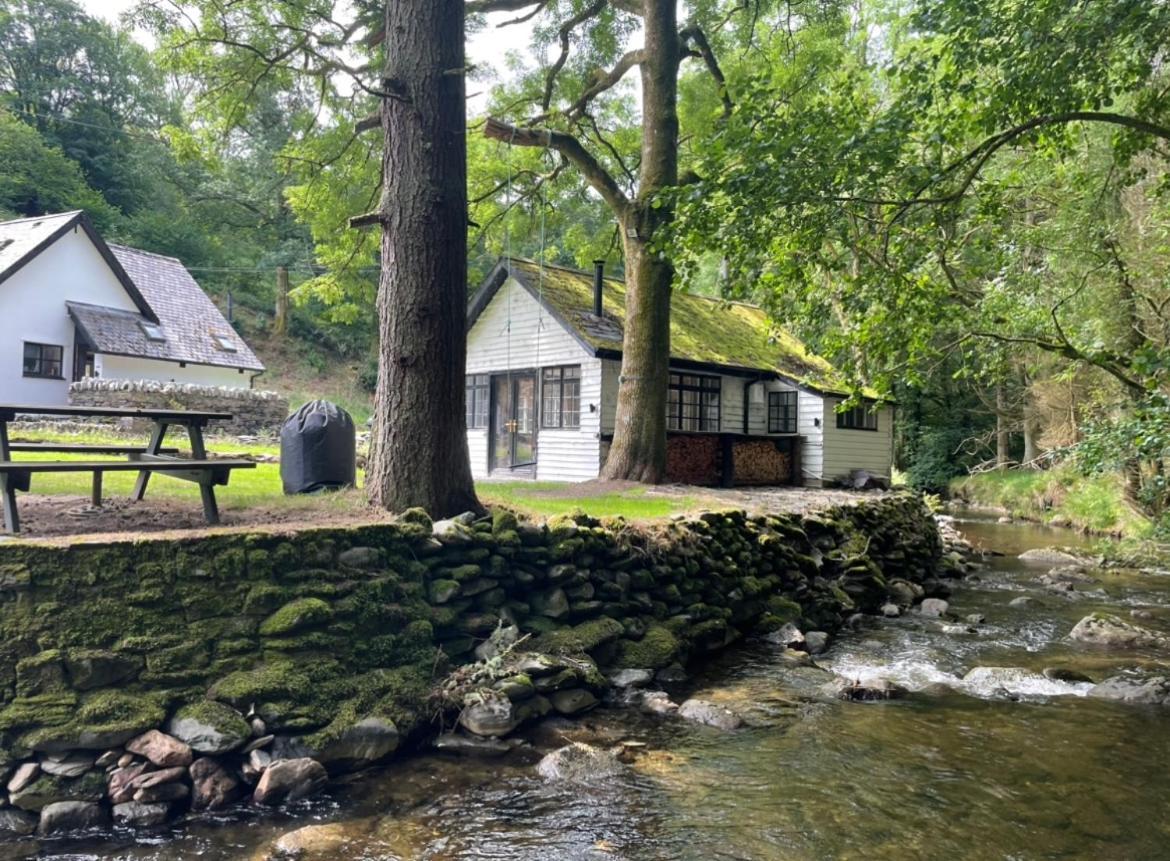 Eglwys-Fach Cuckoo Cabin, Tyn Y Cwm מראה חיצוני תמונה